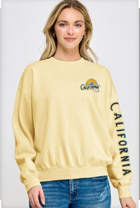 Basic Fleece Relaxed Fit Crew Neck With Ca Emb - Light Yellow