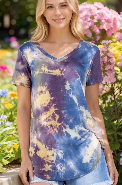 🌈 Multicolor V‑Neck Tie Dye Top